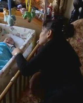 中国老漂族:大城市中努力的祖父母 / Asia.Insight.2017.China