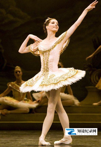 [BBC]芭蕾女神 Darcey's Ballerina Heroines/达西心中的芭蕾舞伶-知途纪录片网盘资源下载