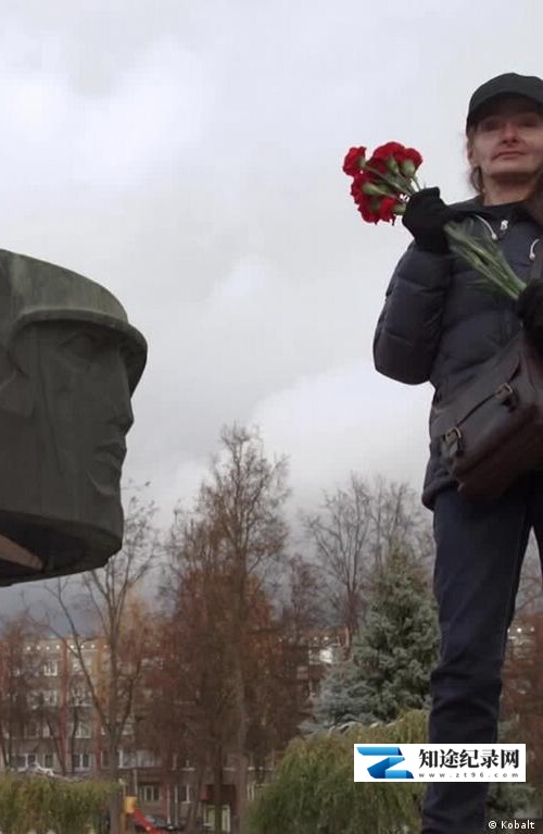 [DW]拆除过去:推倒苏联塑像 Demolishing the Past:Toppling Soviet Statues-知途纪录片网盘资源下载