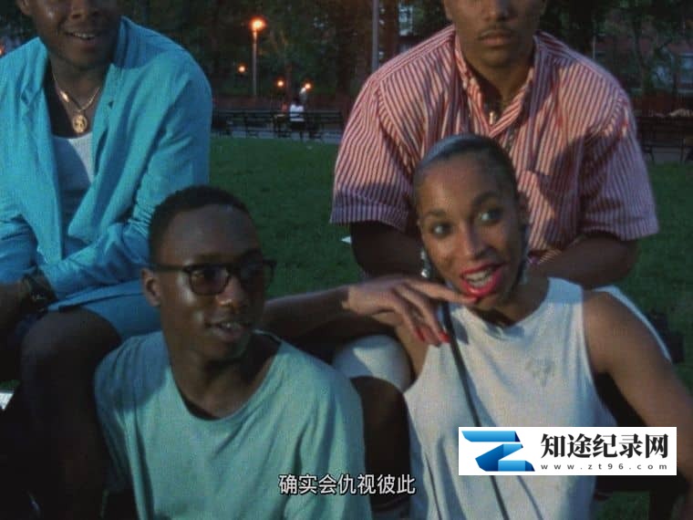 图片[3]-美国纪录片《巴黎在燃烧 Paris Is Burning 1990》英语中英双字 1080P/MKV/8.69G 巴黎跨性别者-知途纪录片网盘资源下载